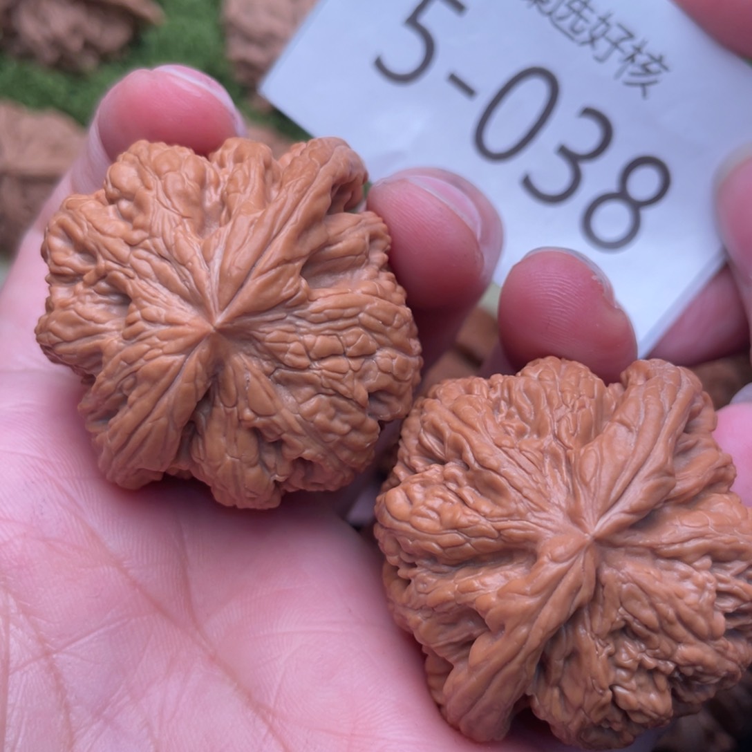 文玩核桃把件无修粗筋42