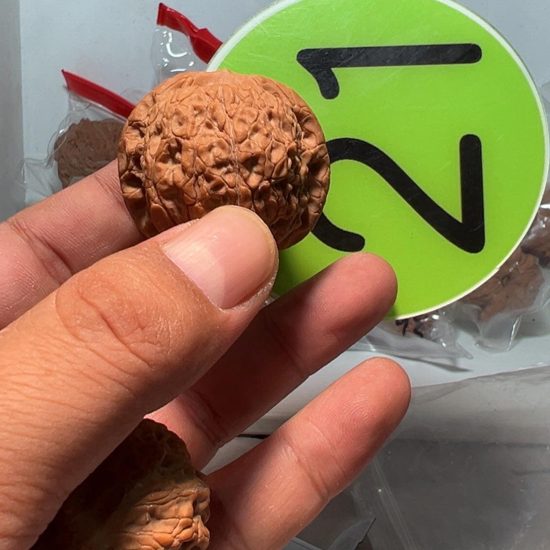 ****️文玩核桃，绿色21号