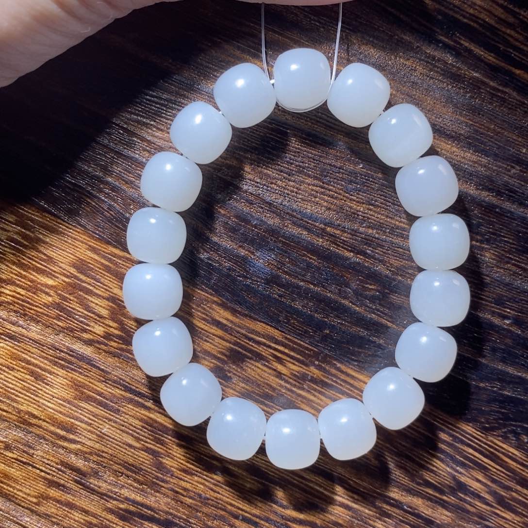 和田玉手串未镶嵌海***.12老型（微瑕）