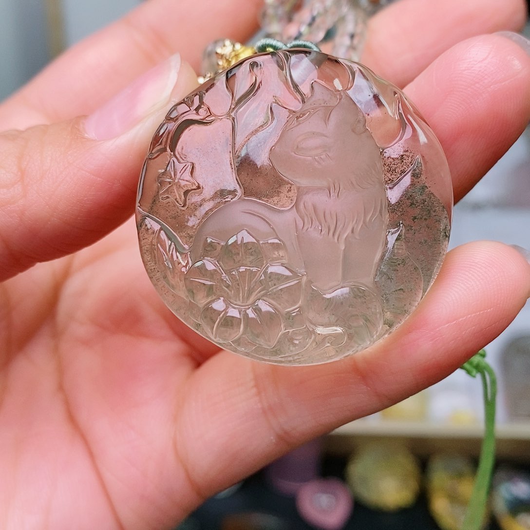 水晶吊坠(赠链)未镶嵌