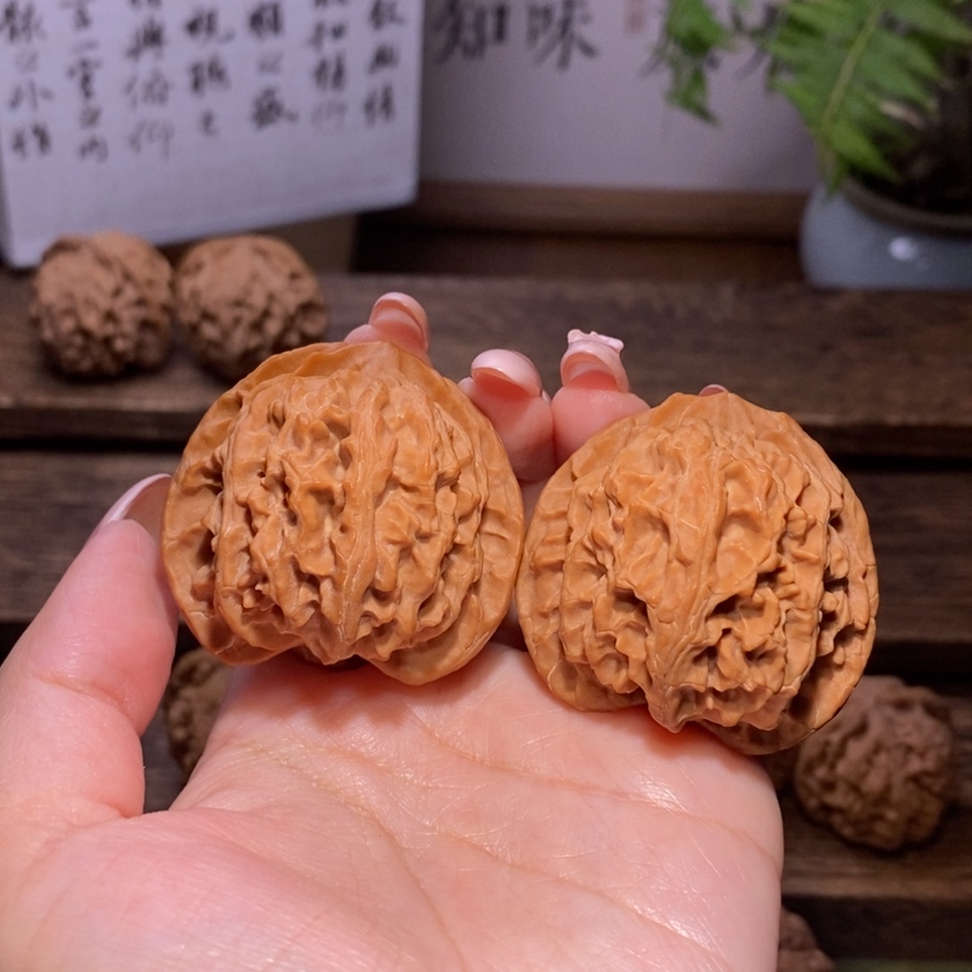 文玩核桃吊坠全品43原桩苹果园