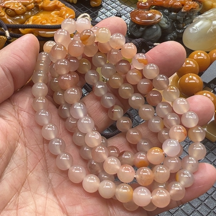 石英质玉（黄龙玉）颈饰未镶嵌