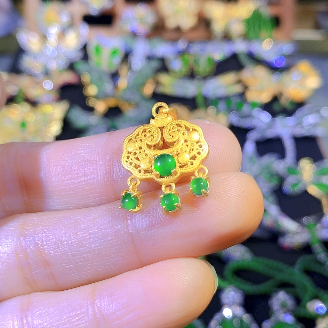 吊坠(不含链)银S925镶嵌翡翠