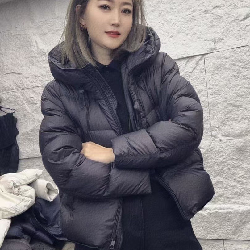 设计感小众拉链羽绒服