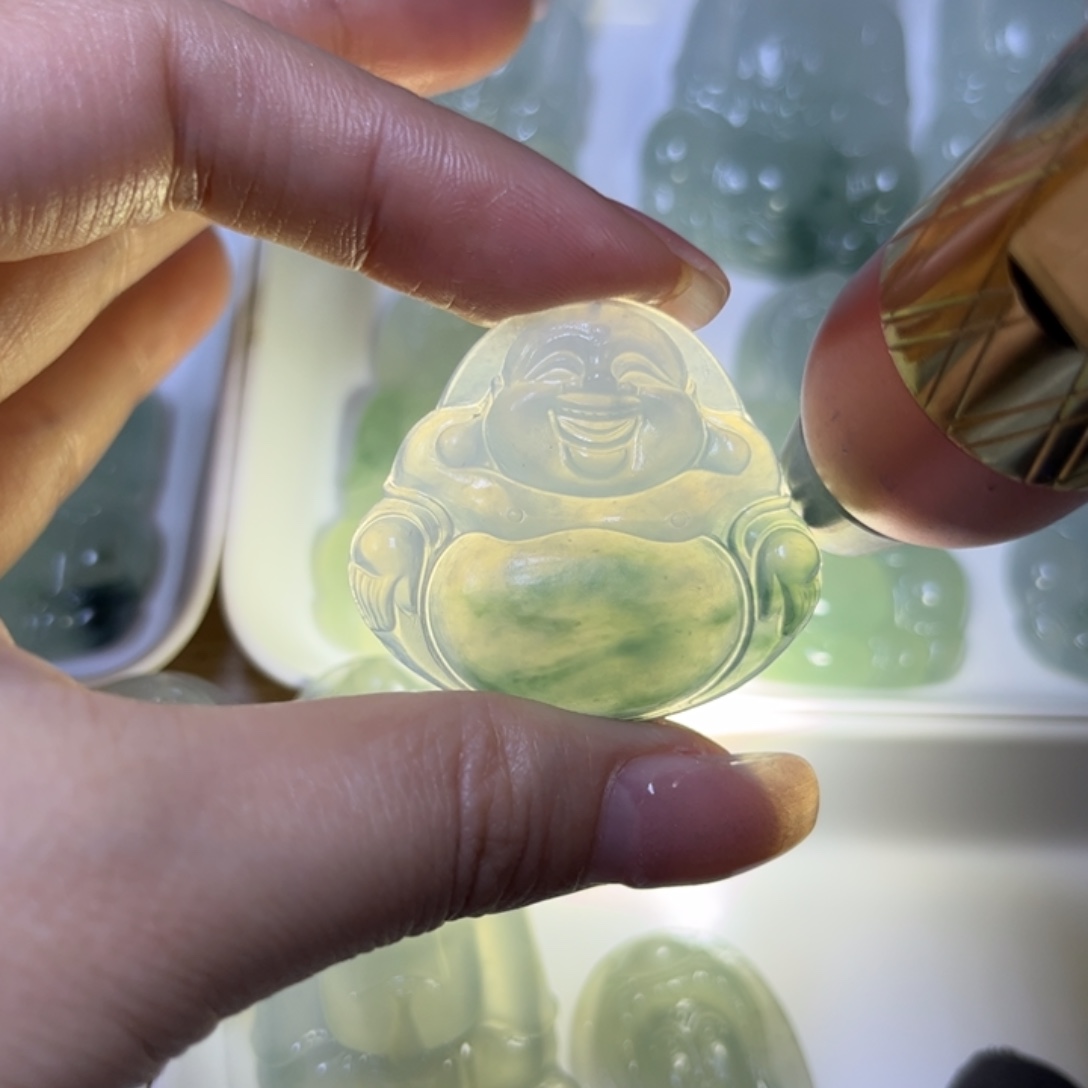 定制翡翠未镶嵌缅甸