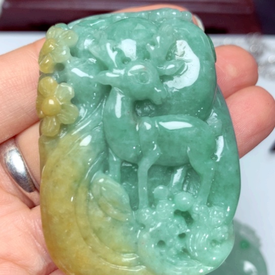翡翠吊坠(不含链)未镶嵌
