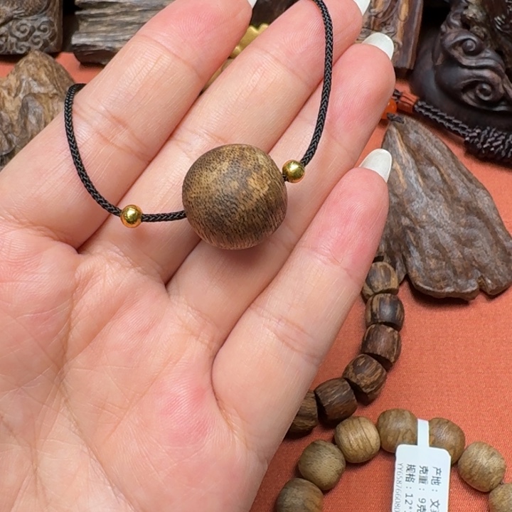 大叶紫檀（黑酸枝木类）