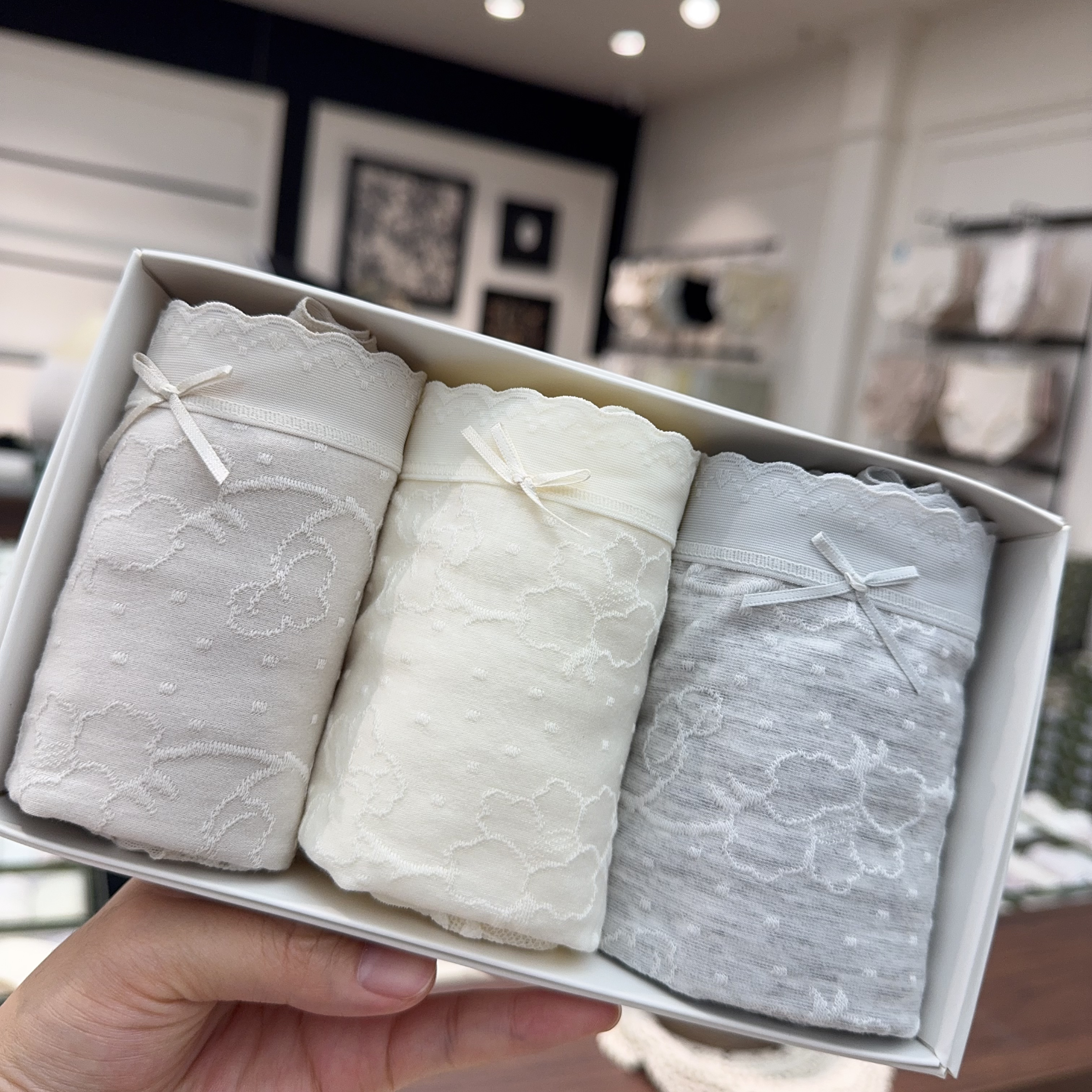 【3条装】1018 中腰提花亲肤透气女士内裤