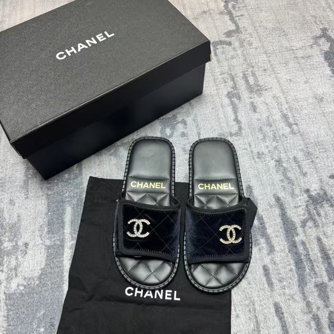 98新/Chanel/香奈儿/葡萄籽奢潮/新款格纹丝绒水钻魔术贴拖鞋/37