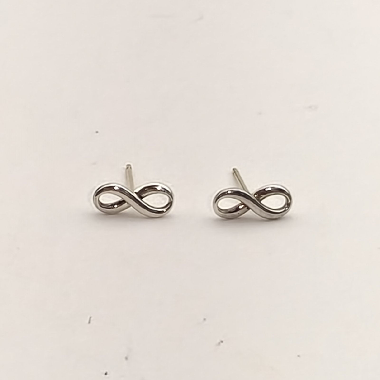 95新 Tiffany & Co./蒂芙尼 小花Jerry活动 AG925 银耳钉耳环