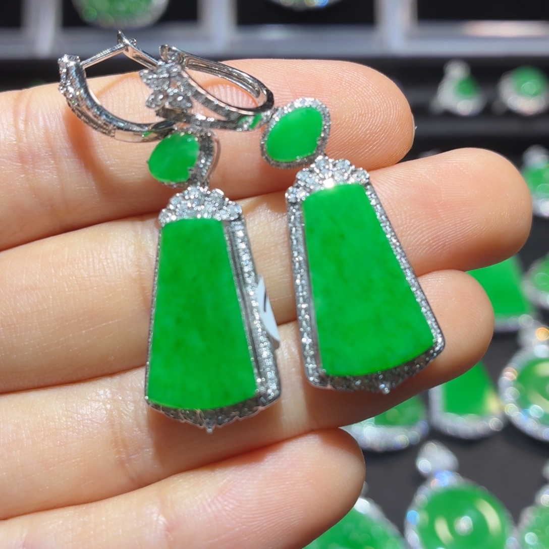 翡翠18K金镶嵌吊坠(不含链)翡翠