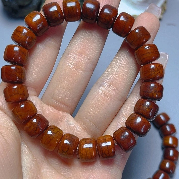 A102特色工艺品12规格手串木