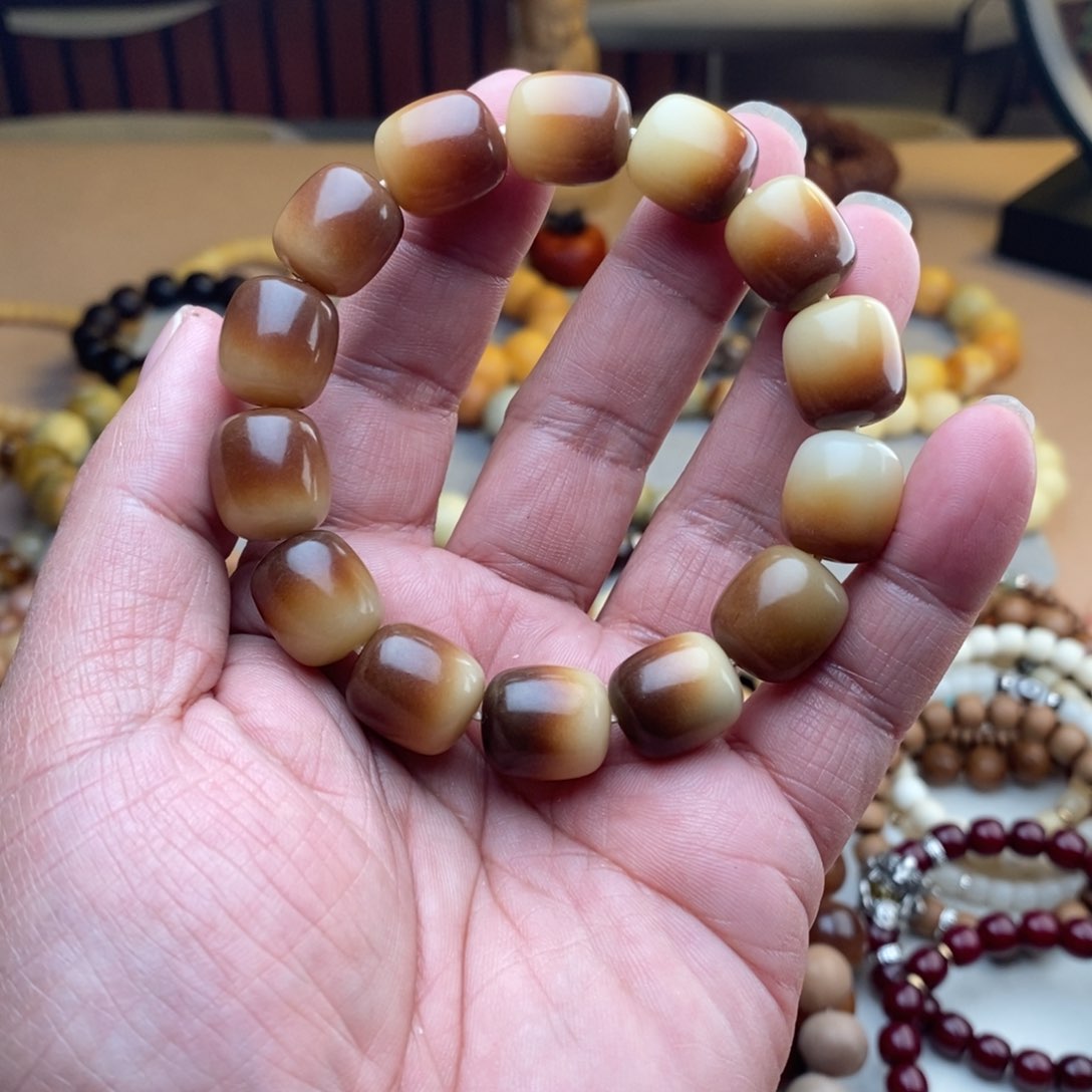 菩提根/象牙果吊坠13×15炭烧年糕