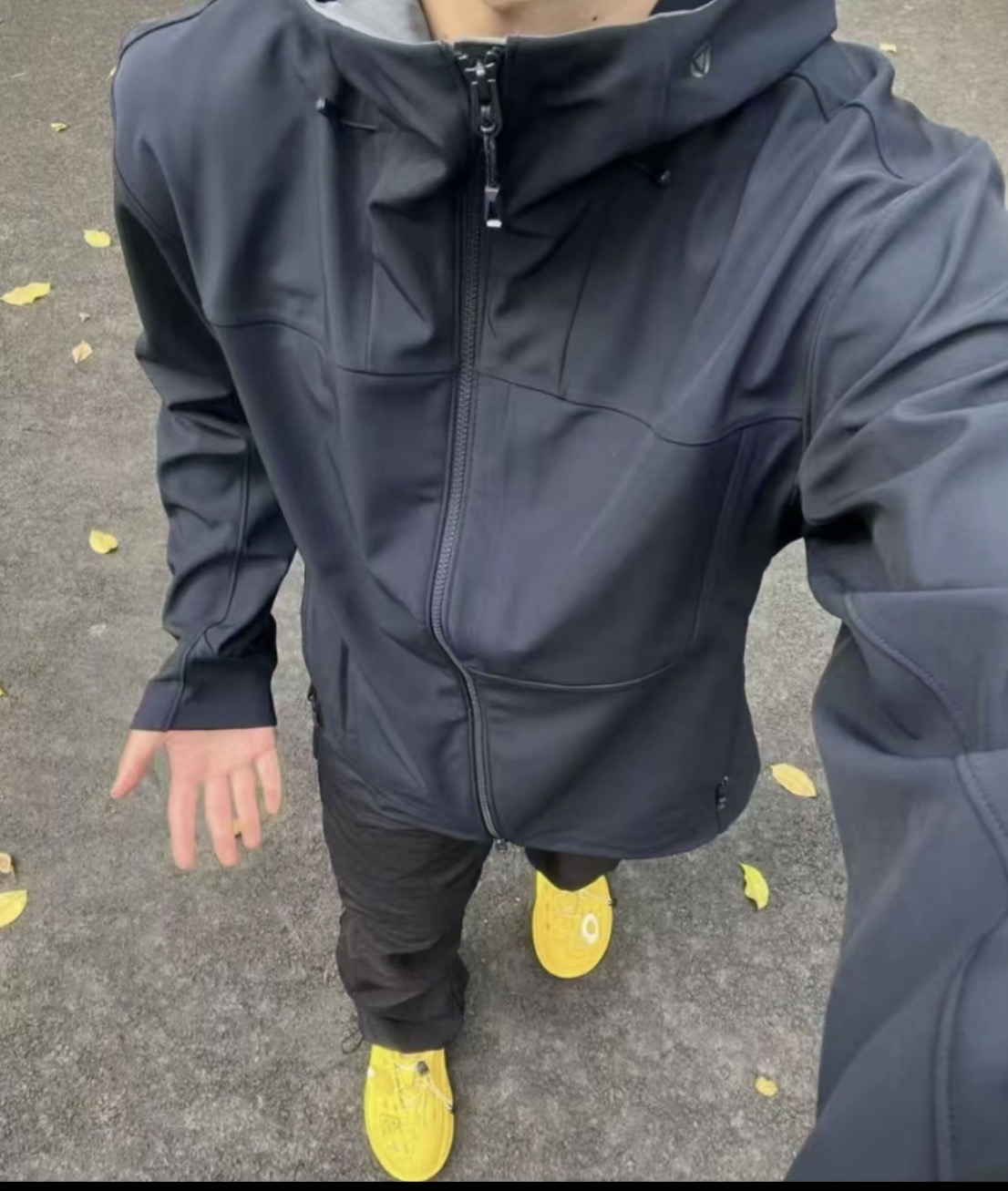 A{三门发货}m8ic 光板软壳冲锋衣春秋男款运动户外休闲连帽防风