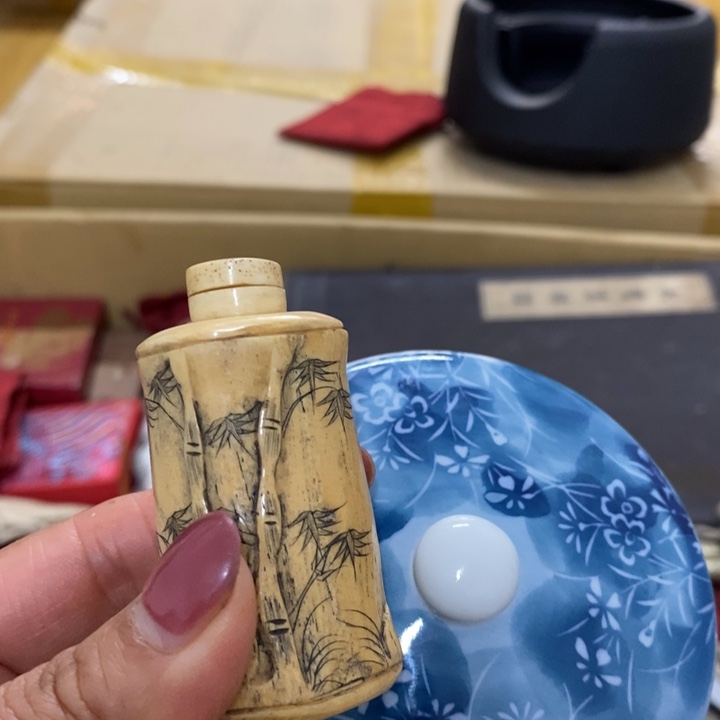 瓷中古工艺品一件