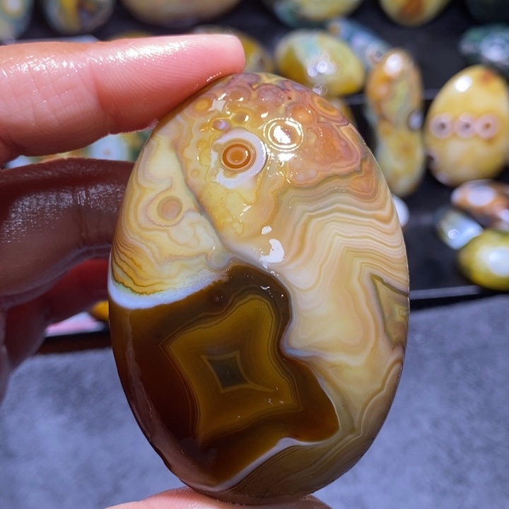 玛瑙/玉髓未镶嵌珠宝奇石91