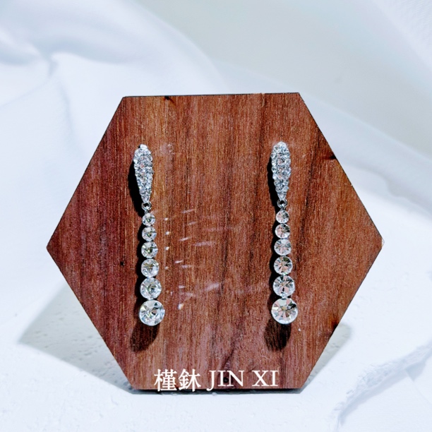 铜合金合成锆石耳饰 925银高级感长款水钻流苏爆款轻奢0021