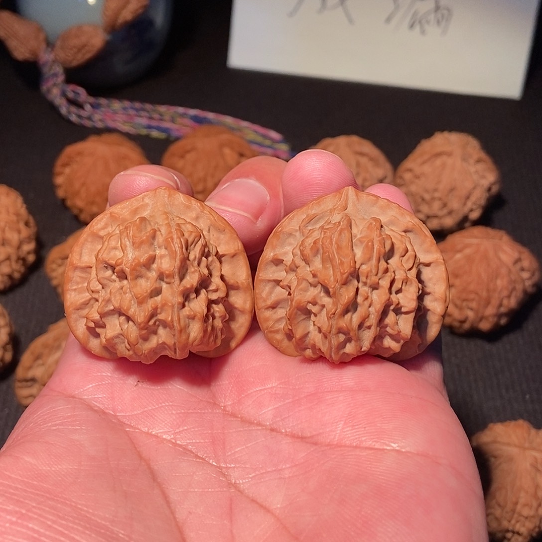 布***德把件文玩核桃蓟县红