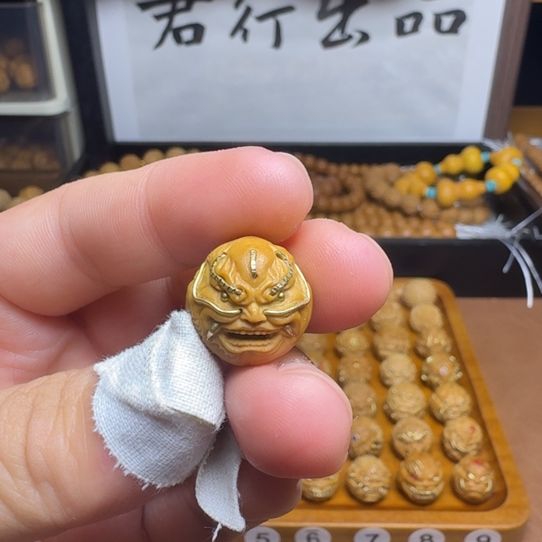 公***.手串/手链核桃龙僧