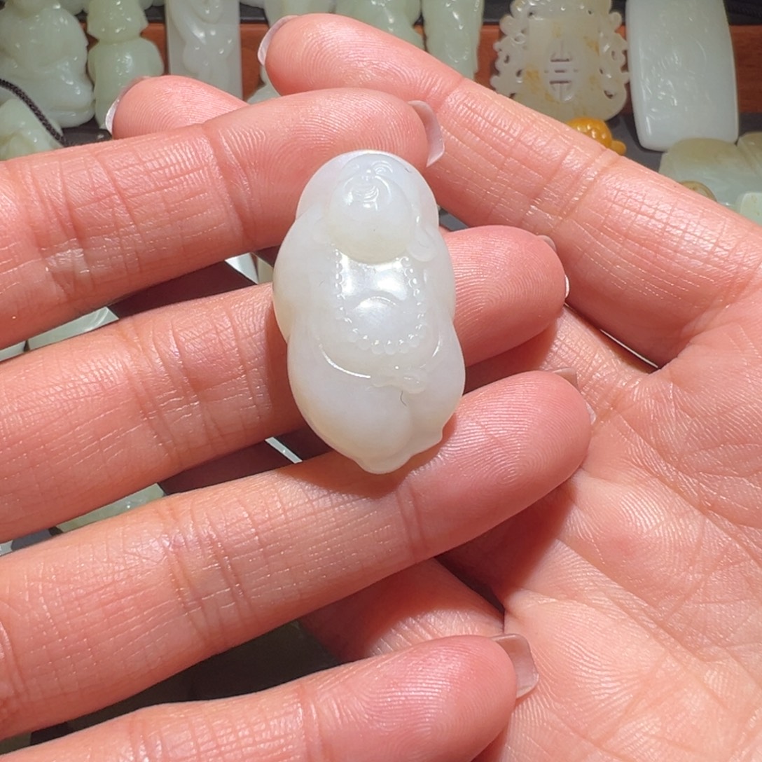 糖***酥和田玉未镶嵌颈饰