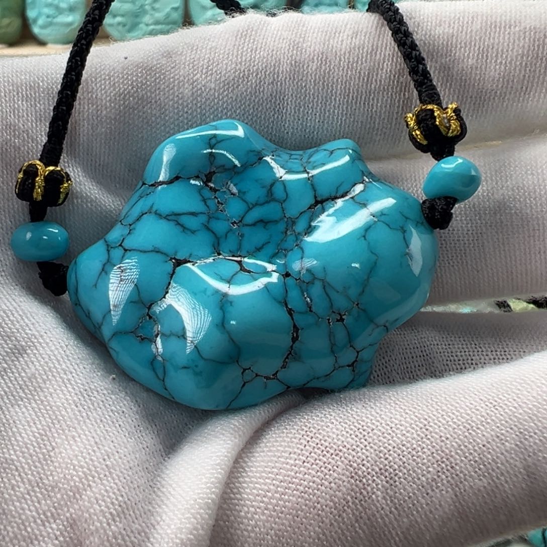 未镶嵌绿松石随形31.6mm