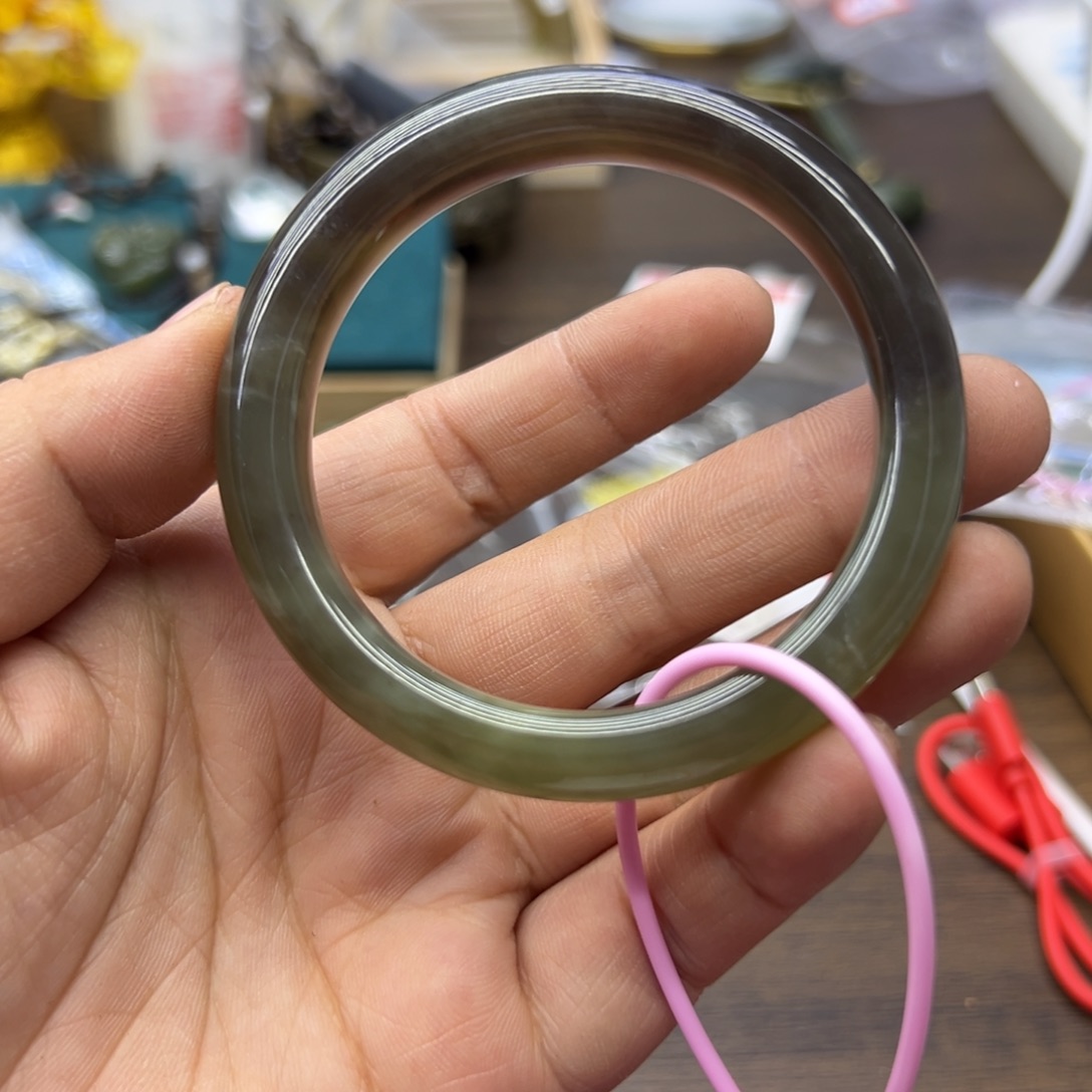 和田玉未镶嵌手镯55.3圈围65