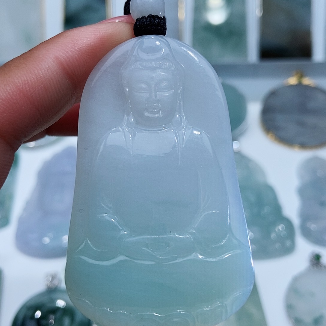 翡翠颈饰未镶嵌缅甸