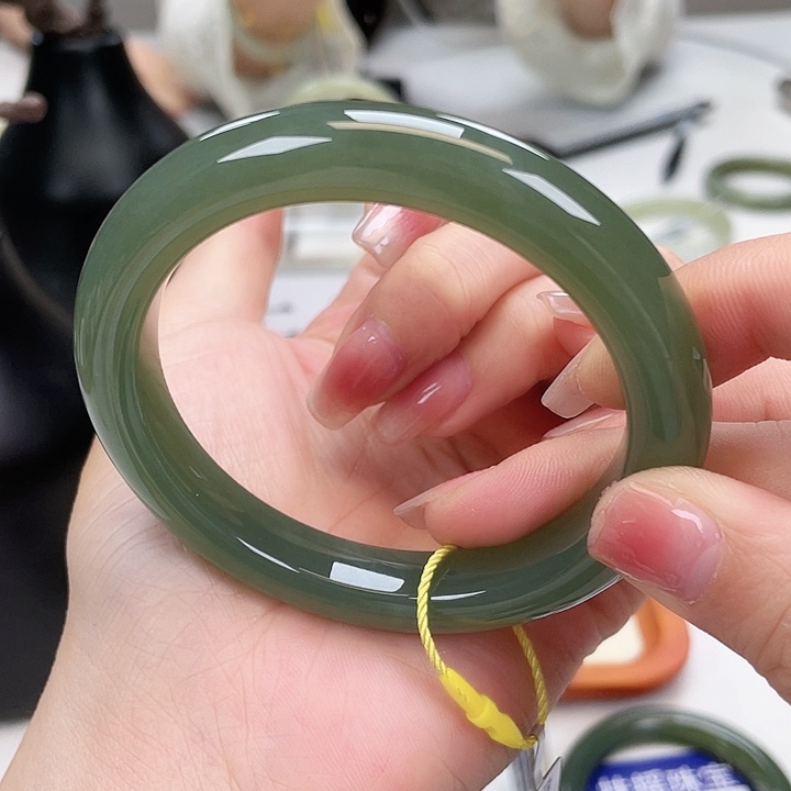 和田玉手镯5858未镶嵌