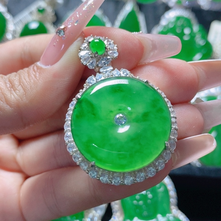 翡翠颈饰银S925镶嵌