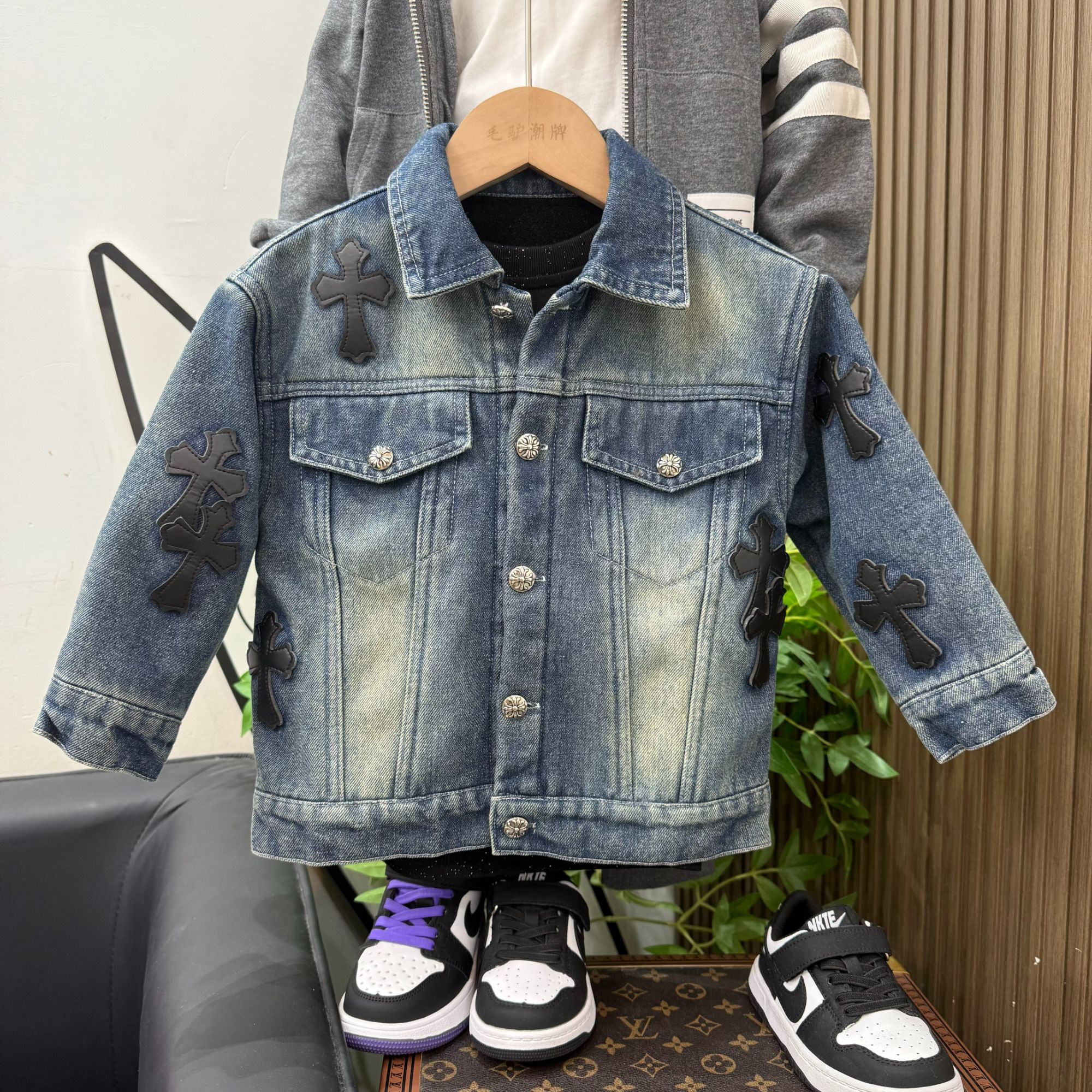 男童牛仔外套痞帅风童装儿童十字帅气时髦上衣秋冬加绒