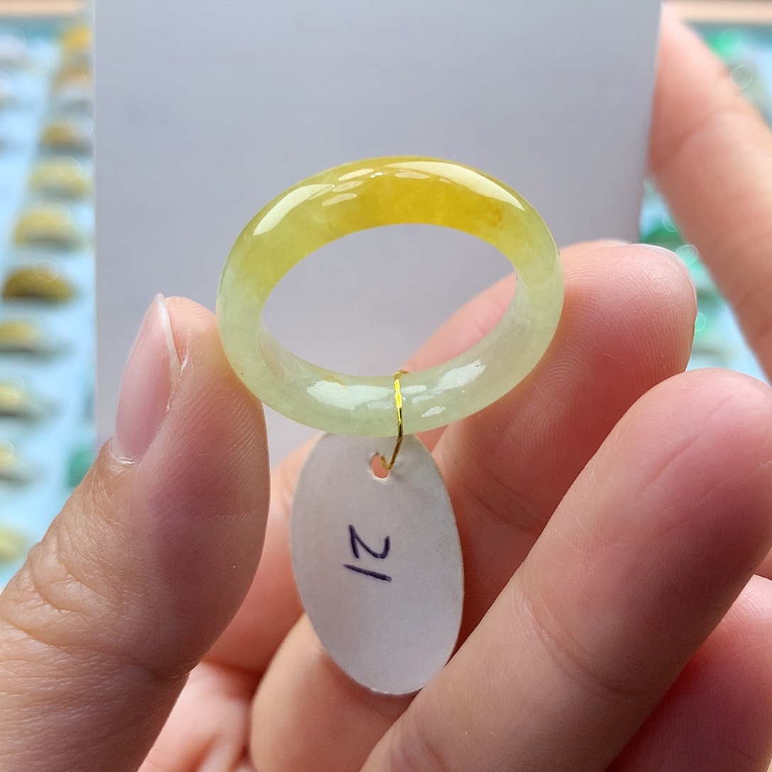 翡翠戒指未镶嵌21圈