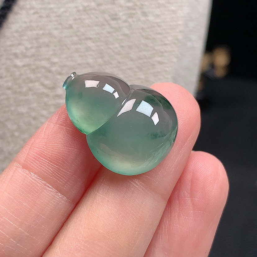 缅甸天然翡翠A货老坑冰种飘花大葫芦吊坠挂件饰品22.6*17.2*7.9mm