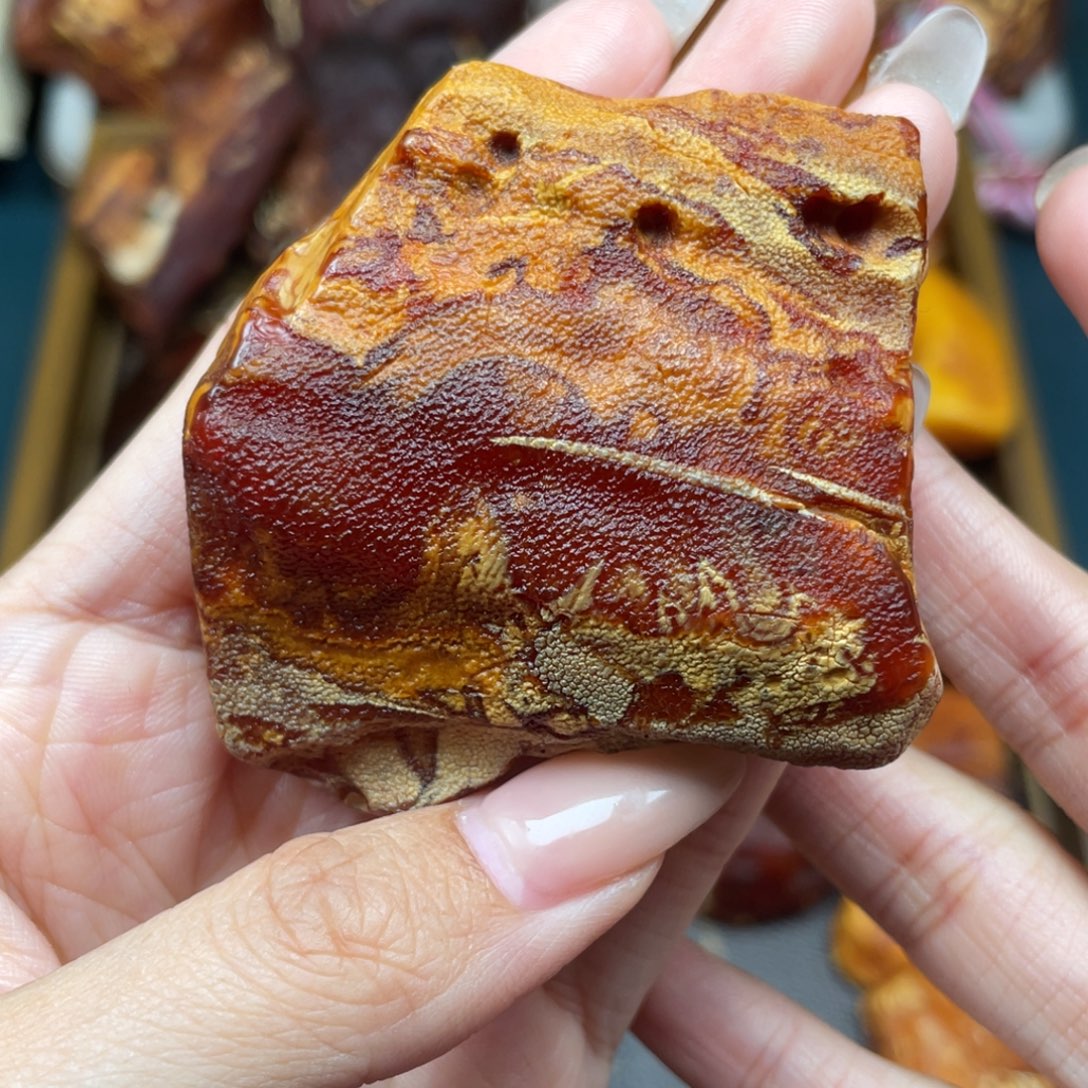 琥珀未镶嵌珠宝奇石