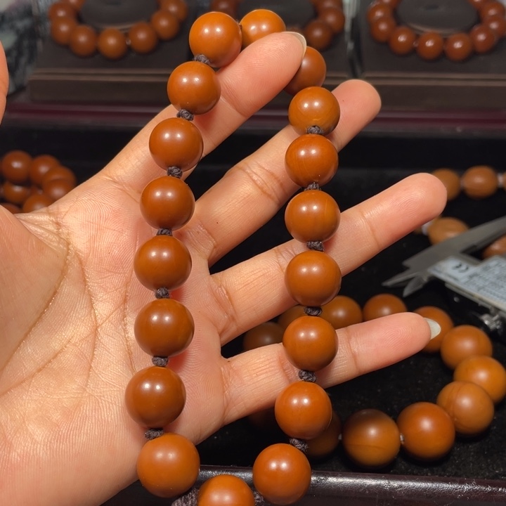 吊坠橄榄核1.43+树王手持18颗福利