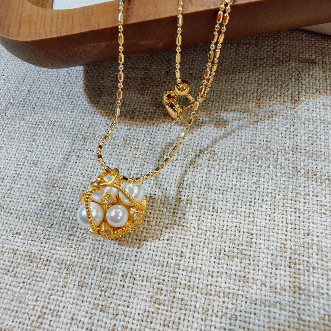 合金仿珍珠项链 意大利拉丝蝴蝶兰花宝石项链 A62