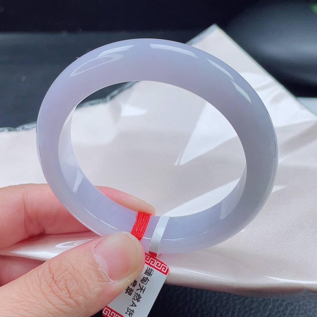 翡翠未镶嵌手镯正圈56