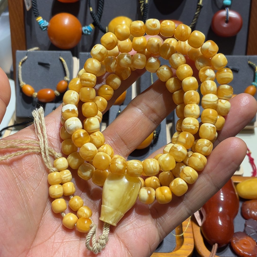 琥珀颈饰未镶嵌天然白花蜡108佛珠