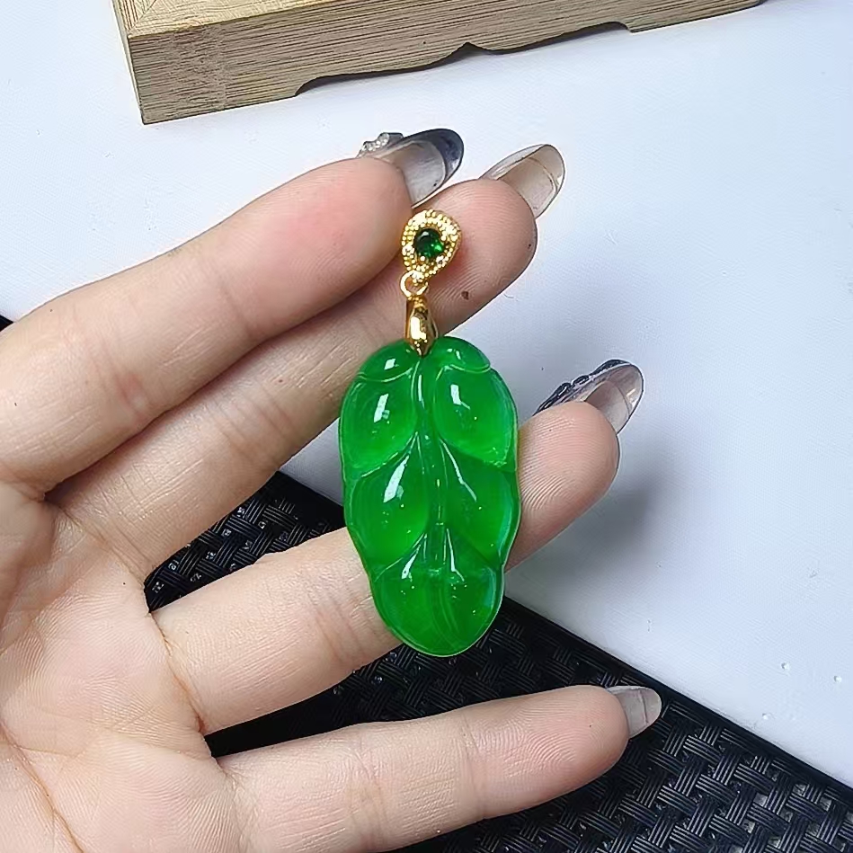 （聚宝严选）D127绿叶子吊坠精致气质妈妈款时尚精美