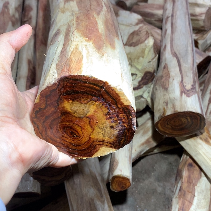 用***7花梨木类海南黄花梨