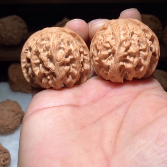 文玩核桃吊坠42苹果