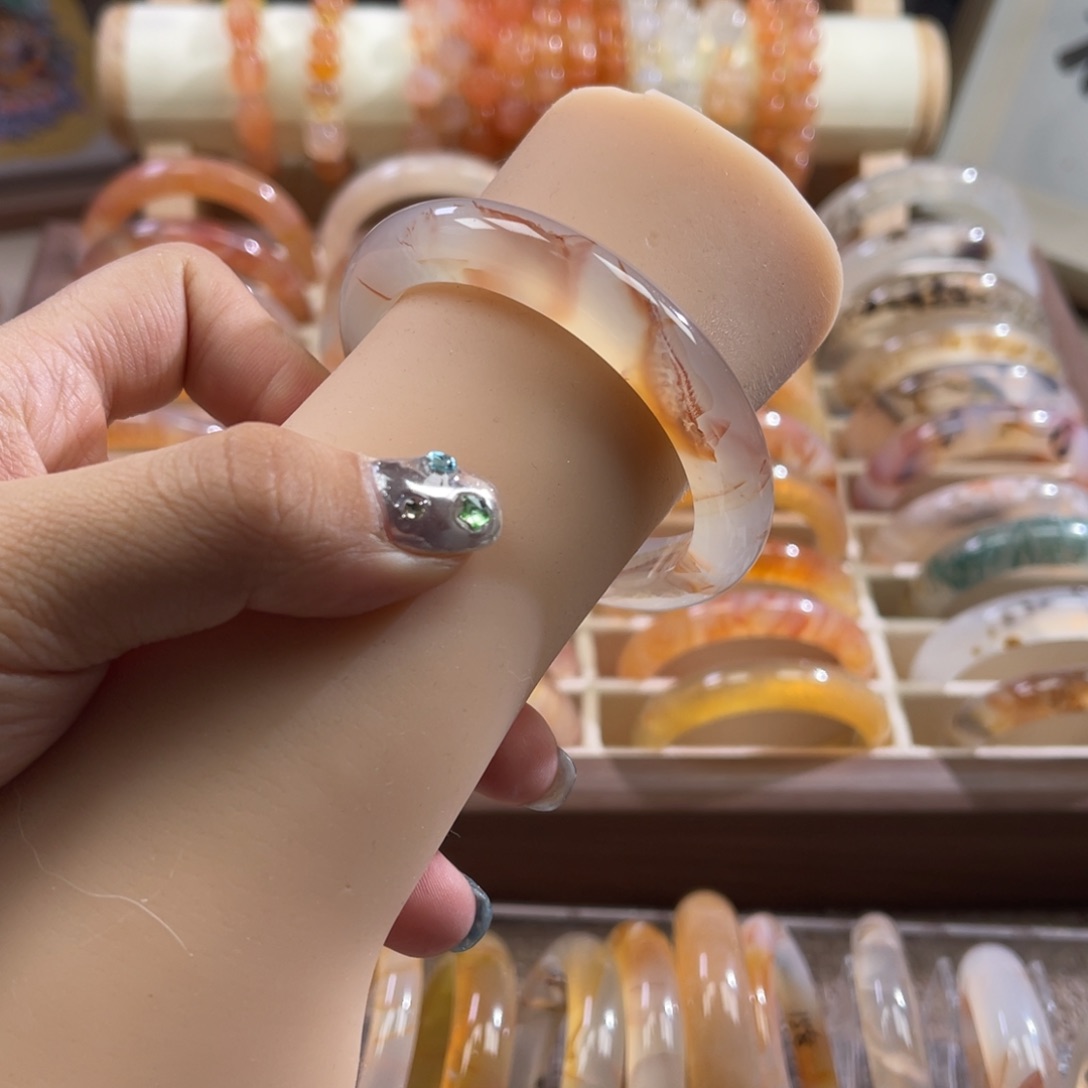 手镯玛瑙/玉髓合金54