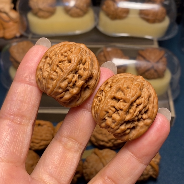 【闪购商品】文玩核桃把件凤凰台