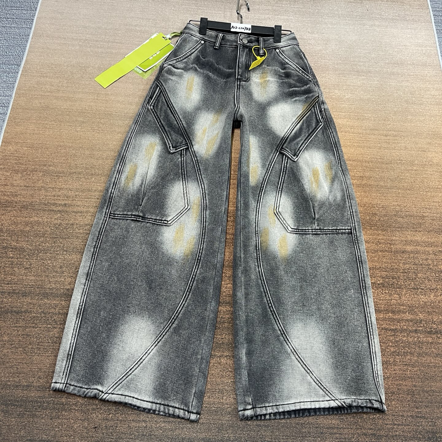 #A12-C10788 加绒-厚绒 高货 黑灰超帅个性大版弯刀女裤 无弹