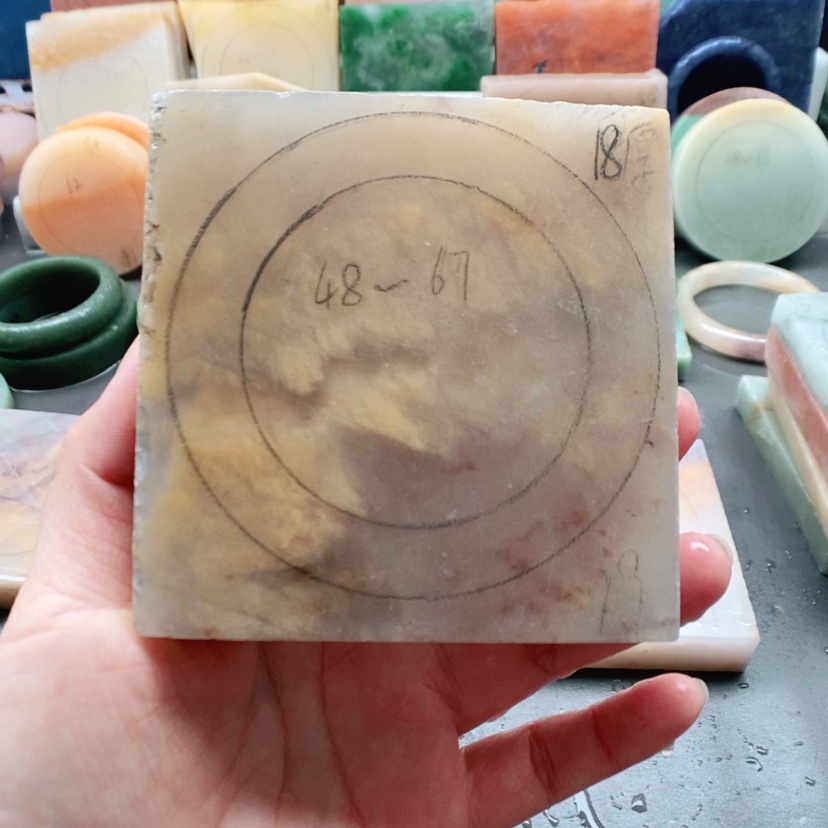 【闪购商品】未镶嵌手镯石英质玉（金丝玉）定制