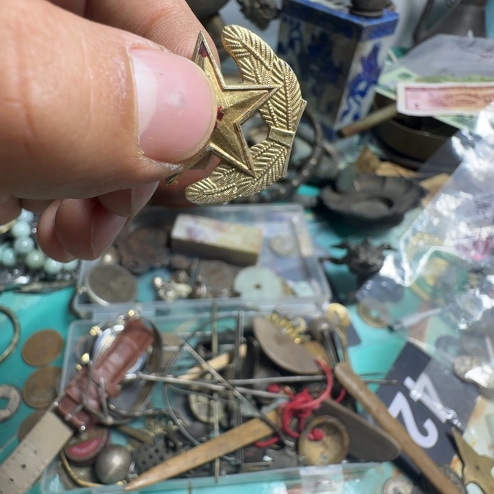 勇***者铜铁合金类废旧金属制品