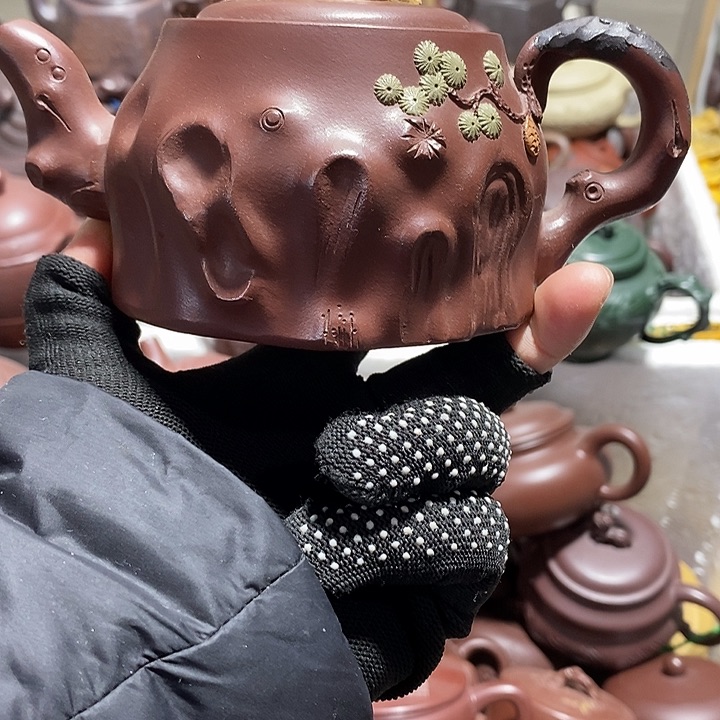 紫砂茶壶紫砂纽裂