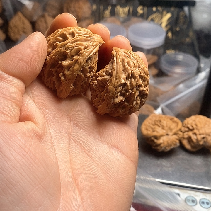 桃核吊坠麦穗蛇头