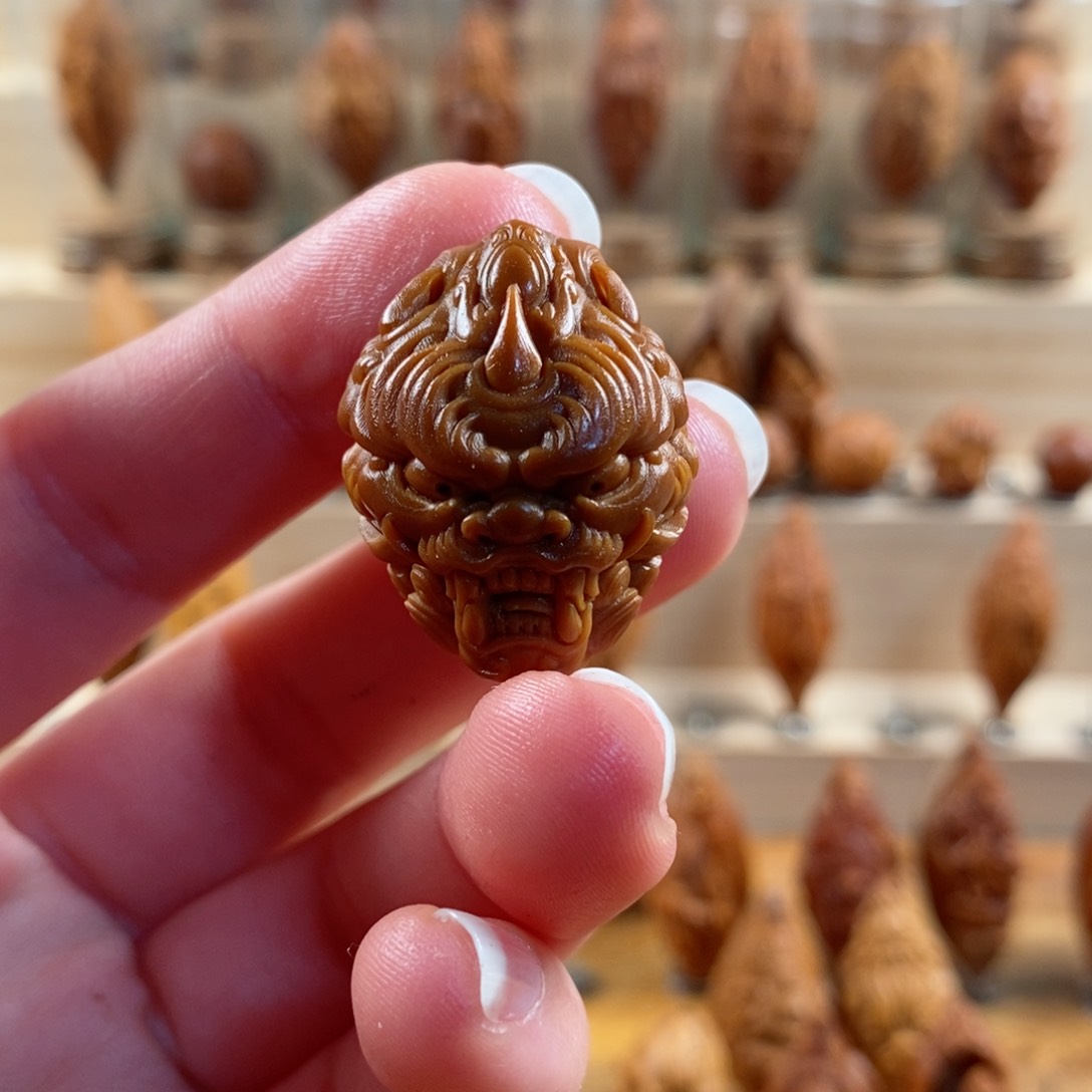 橄榄核手串/手链四****王唐狮三通