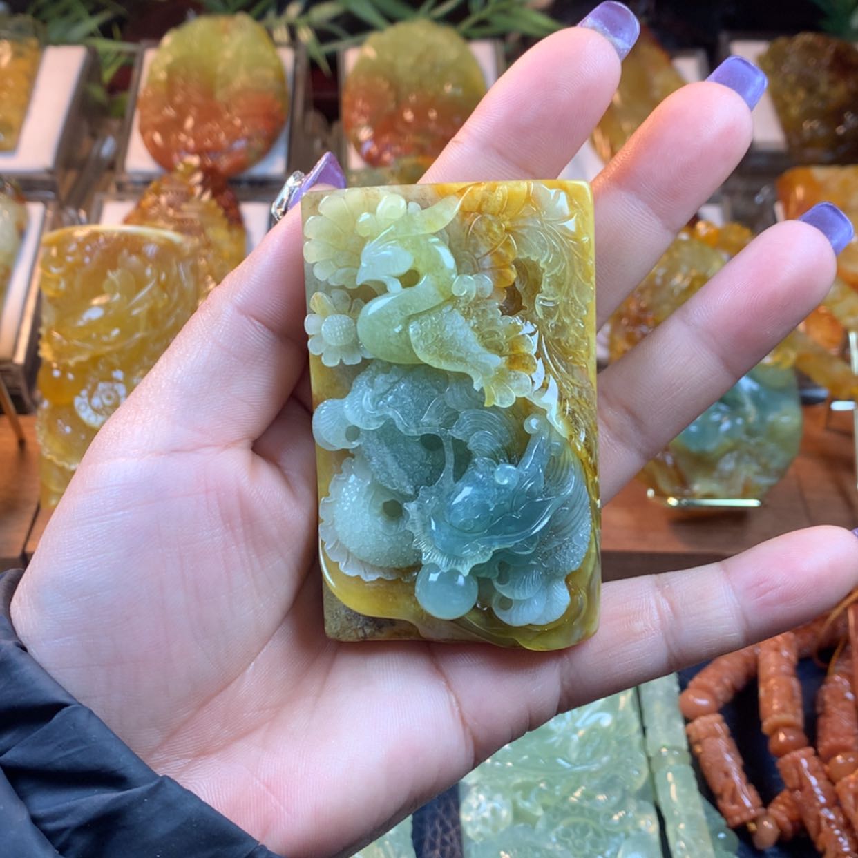 【闪购商品】蛇纹石玉颈饰未镶嵌