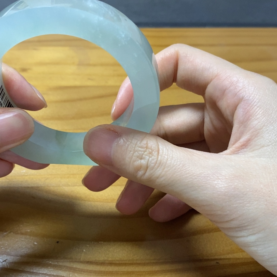 黑****定制翡翠未镶嵌翡翠